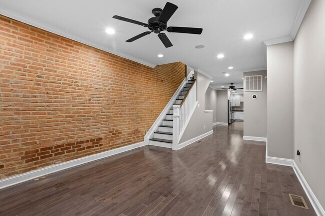 Foto del edificio - Upper Fells Point Townhouse - 3+ Bedrooms,...