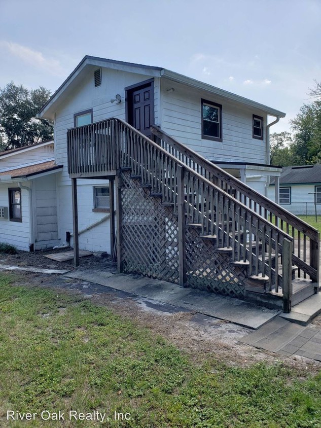 Primary Photo - 520 Jackson Ave N
