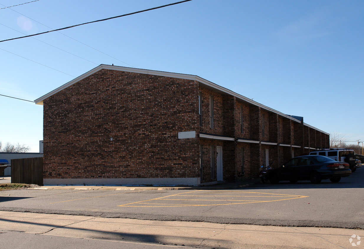 Foto del edificio - Town House Apartments