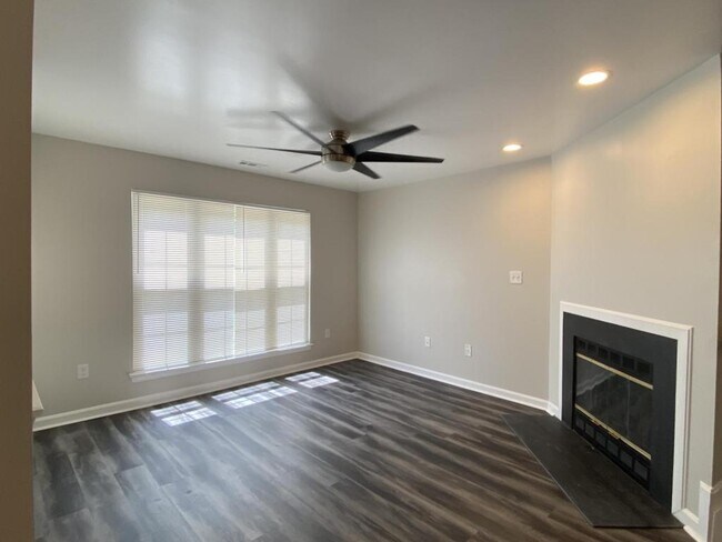 Building Photo - 8802 Gilly Way