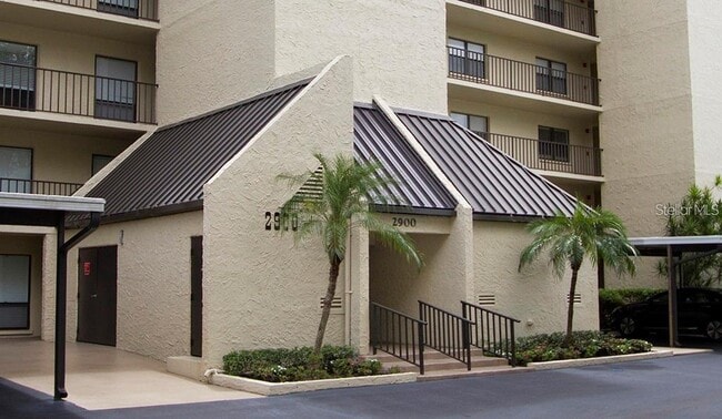 Foto del edificio - 2900 Cove Cay Dr