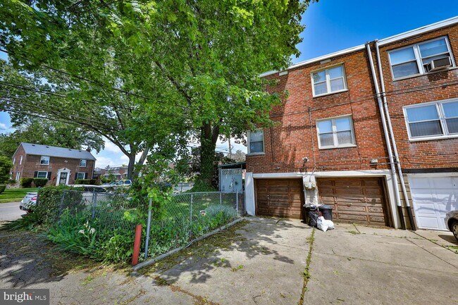 Foto del edificio - 7972 Gilbert St