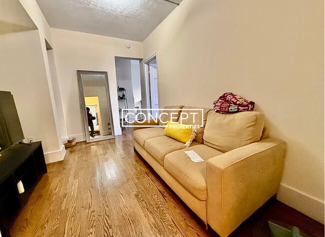 Foto del edificio - 452 Park Dr