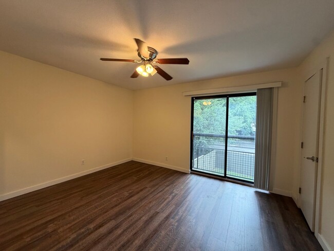 Building Photo - 4109 Avondale Ave