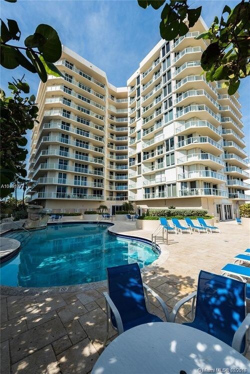 Building Photo - 8926 Collins Ave