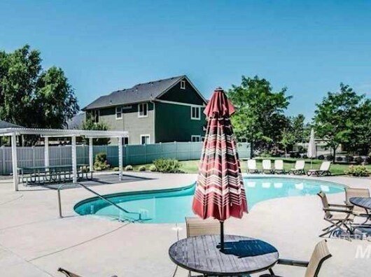 Foto del edificio - 5256 W McMurtrey St