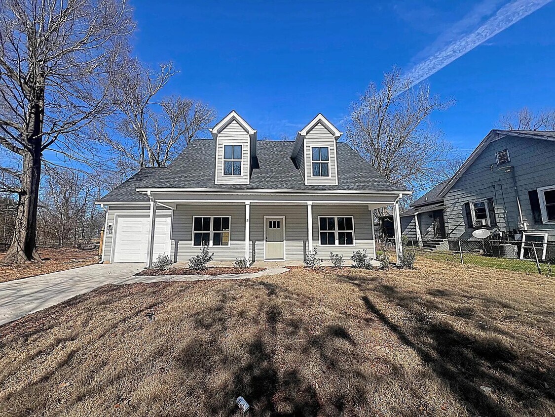 Photo - 5 N 6th St (Greenville, SC)