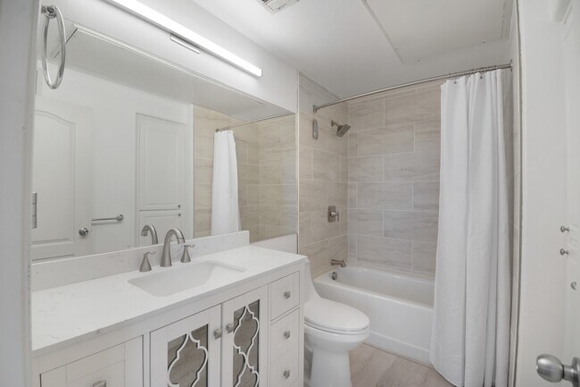 Building Photo - 6900 E Princess Dr