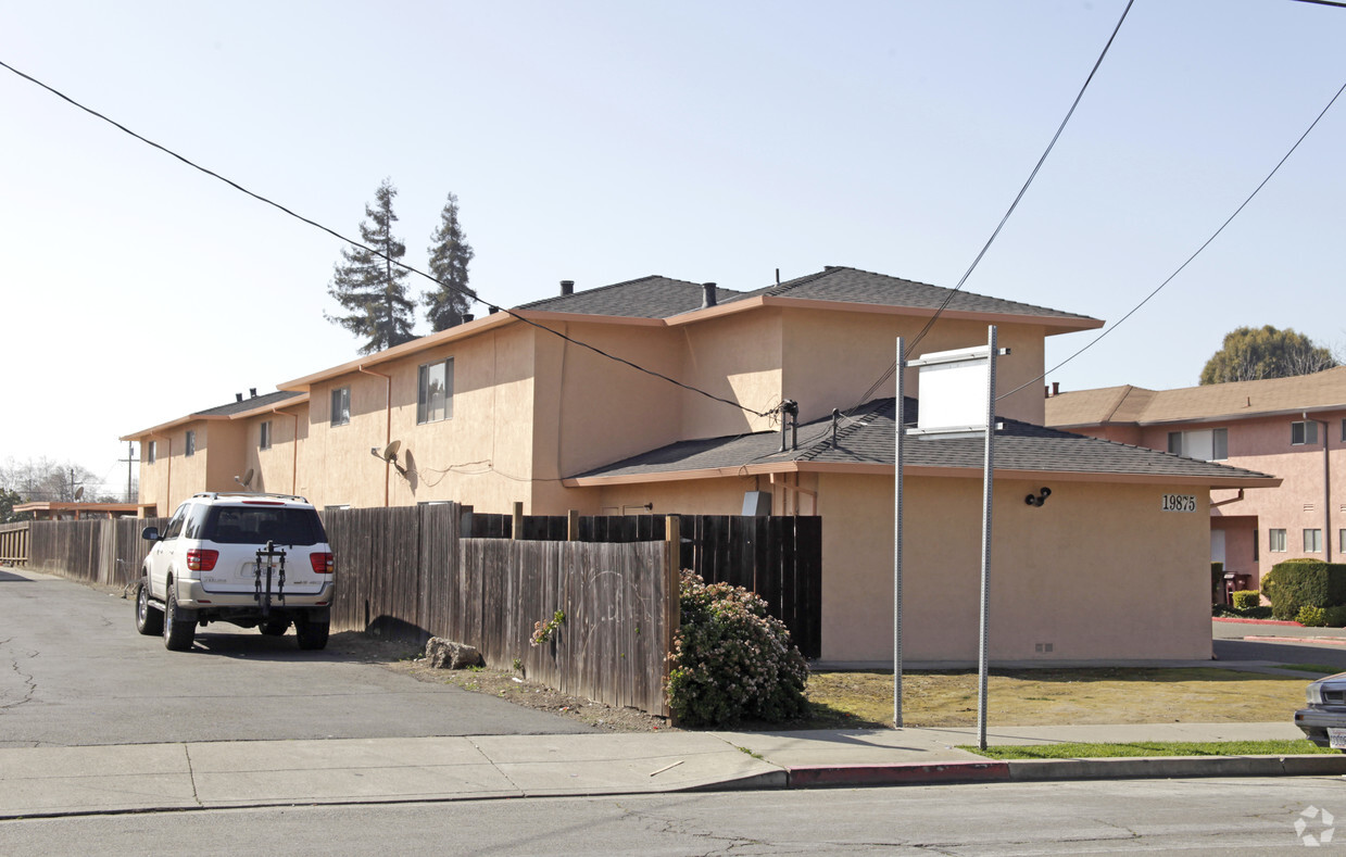 Building Photo - 19875 Meekland Ave