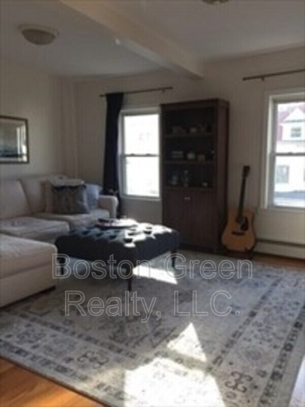 Foto del edificio - 652 Dorchester Ave