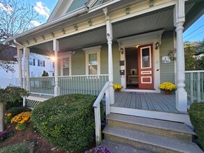 Building Photo - 17 Charles St