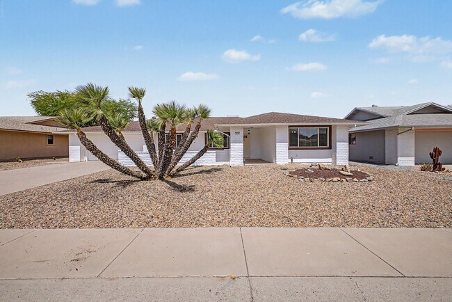 Foto del edificio - 12714 W Crystal Lake Dr