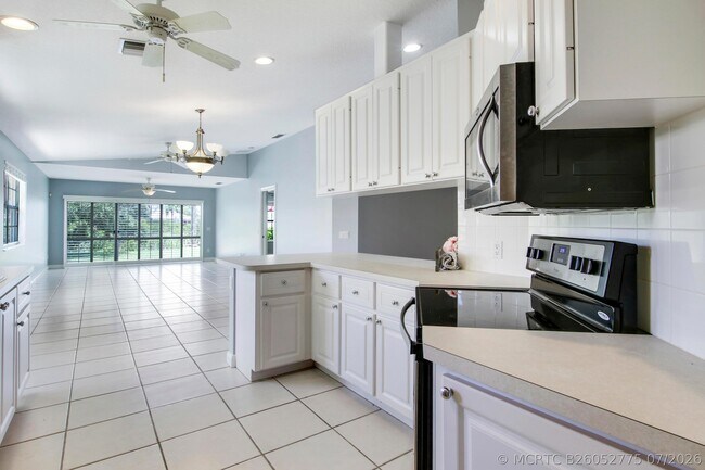 Foto del edificio - 10870 SW Dardanelle Dr