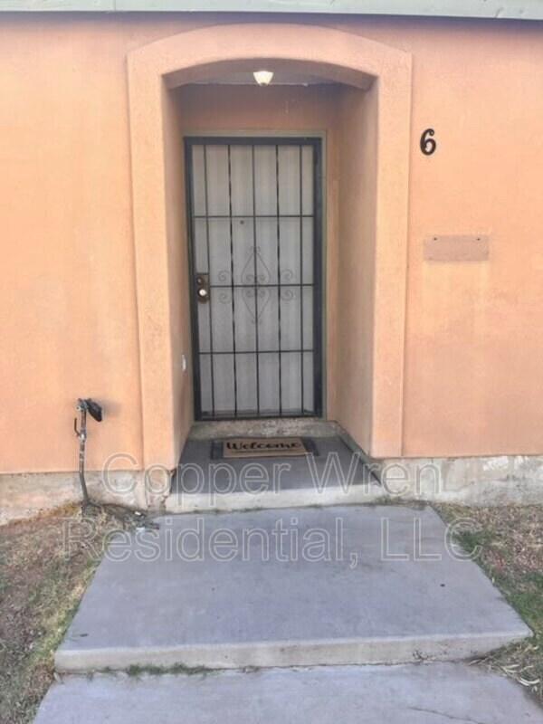 Foto principal - 1597 W Mountain View Rd
