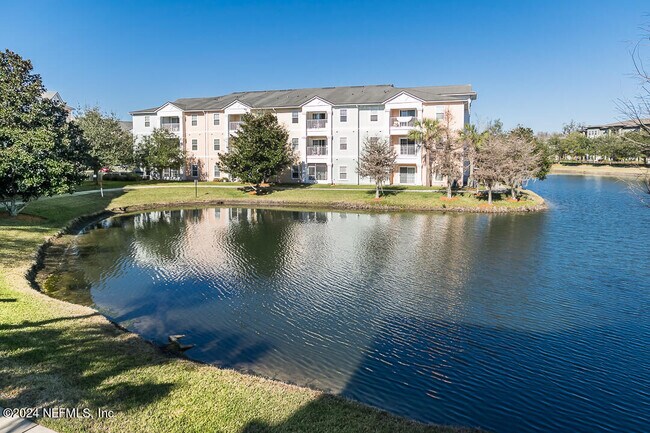 Foto del edificio - 4917 Key Lime Dr