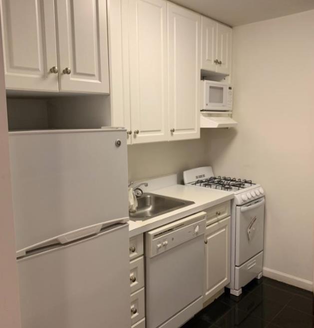 Foto del edificio - 213 E 84th St