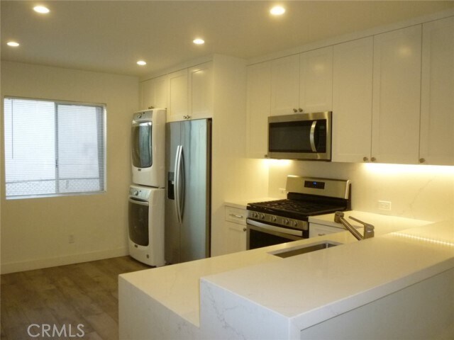 Foto del edificio - 16417 Denker Ave