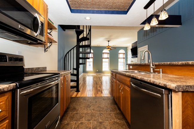 Foto del edificio - 304 S Walnut St