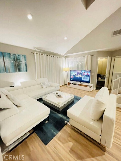 Foto del edificio - 21192 Sierra Ridge