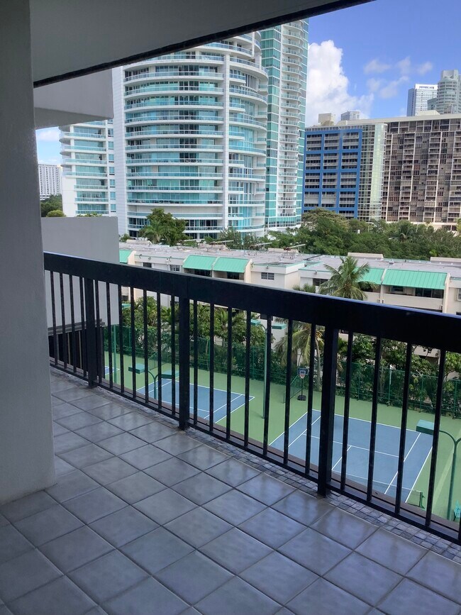 Foto del edificio - 2333 Brickell Ave