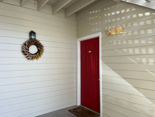 Foto del edificio - Gated community!  Amenities Galore! Close ...