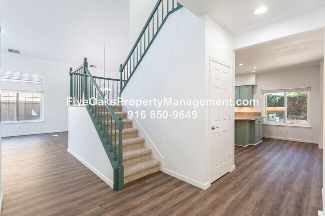 Building Photo - 112 Elkins Cir