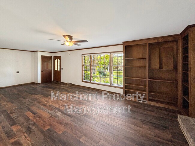 Foto del edificio - 601 Fairview Church Rd
