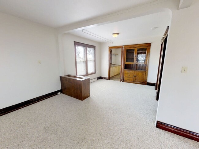 Building Photo - 5018 Tioga St