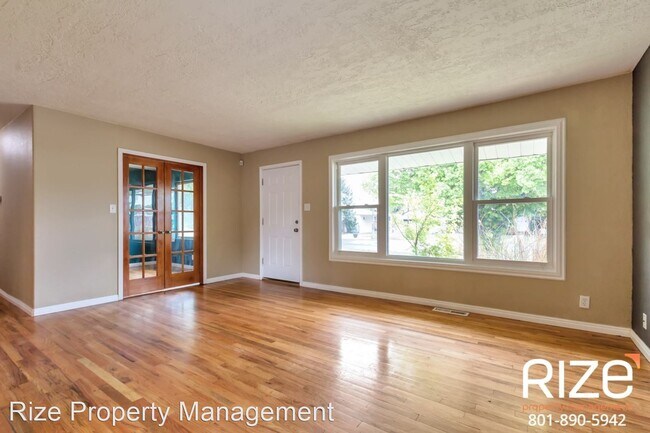 Building Photo - 3 br, 2 bath House - 1205 Nocturne Drive