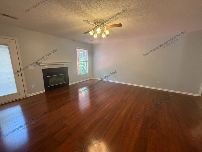 Foto del edificio - 1903 Kildare Woods Dr