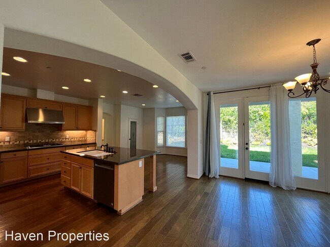Building Photo - 4 br, 4.5 bath House - 1960 Estrella Ct.