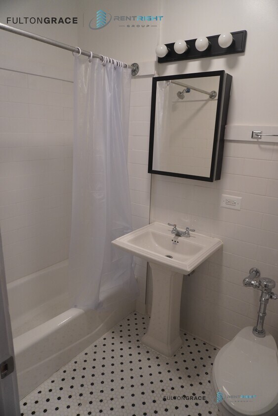 Foto principal - 1712 W Albion Ave
