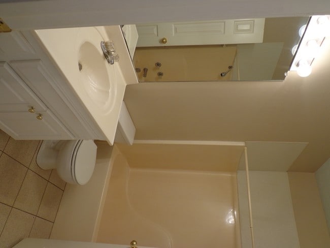 Interior Photo - Colony on Montgomery