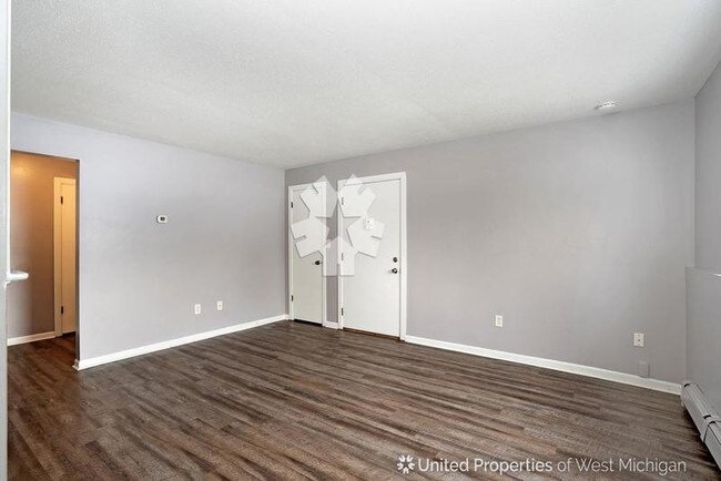 Foto del edificio - 923 Hardwick Dr SE