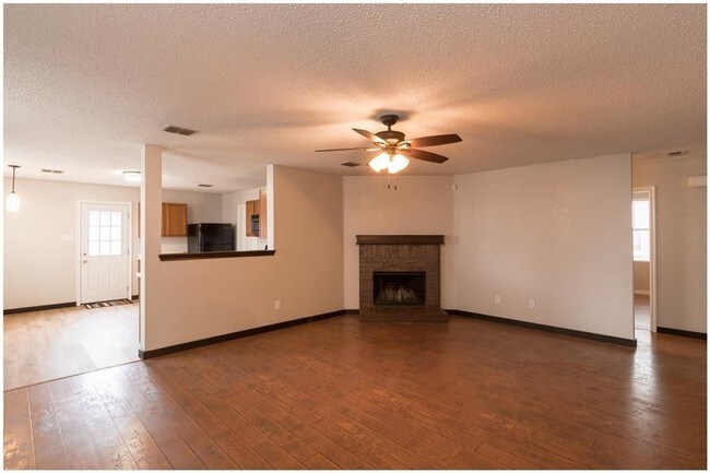 Building Photo - 1705 Carolina Ridge Way