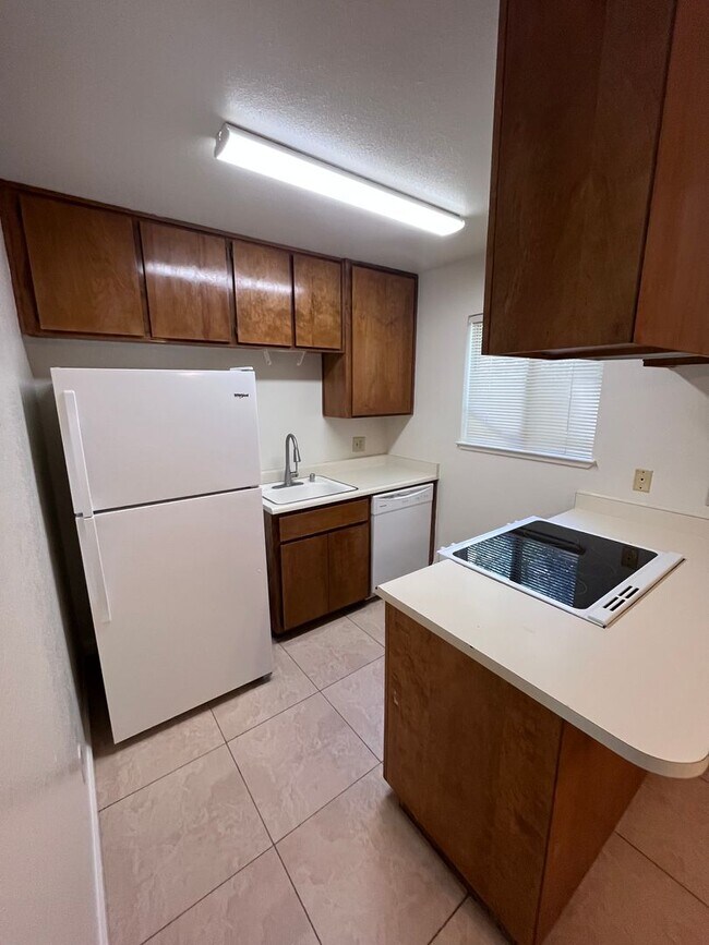 Foto del edificio - NICE CONDO FOR RENT IN ROSEMONT AT COBBLESTONE GLEN III
