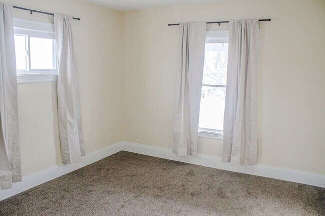 Foto del edificio - 4427 W 49th St