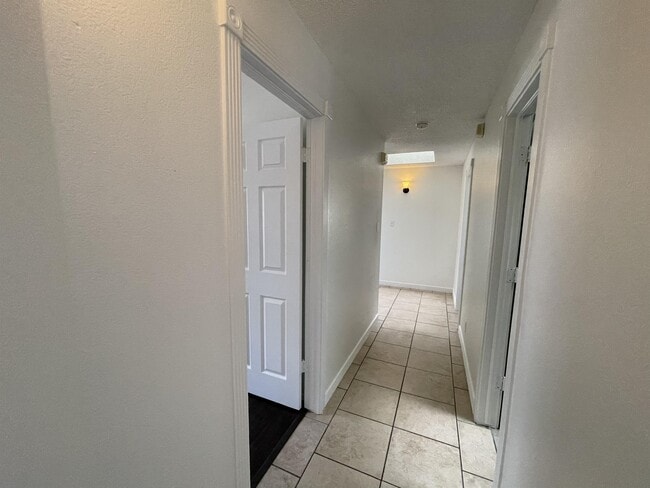 Building Photo - 11815 David Forti Dr