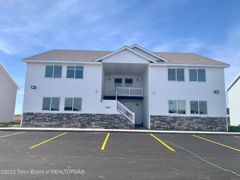 Foto principal - 5907 N Silver Fox Rd