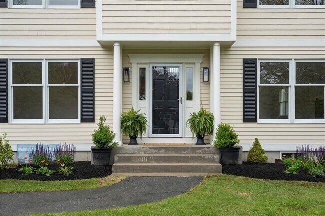 Foto del edificio - 43 Blue Grass Drive