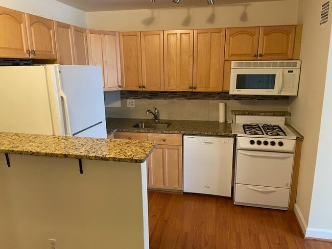 Photo - 2401 H St NW Apartments