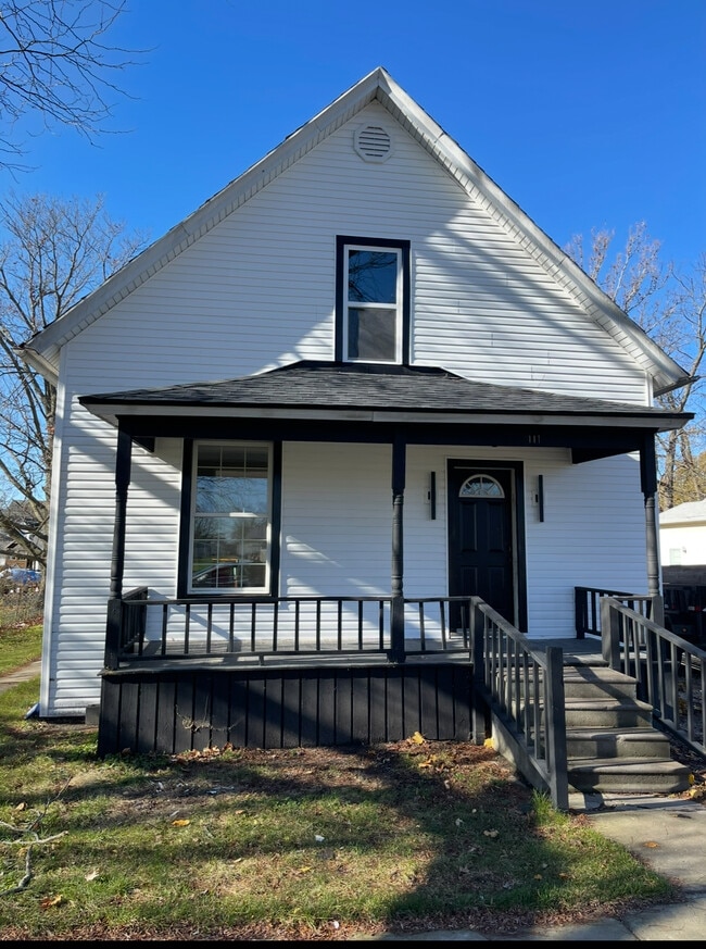 Building Photo - 111 N Melvin St