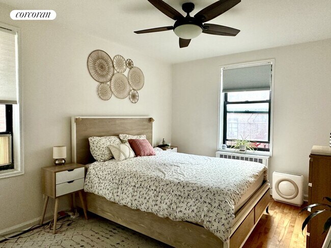 Foto del edificio - 3440-40 78th St