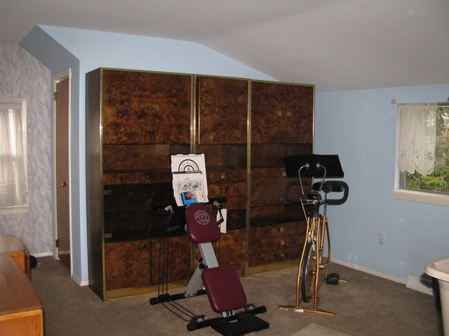 Bedroom 2 - 2363 Mount Carmel Ave