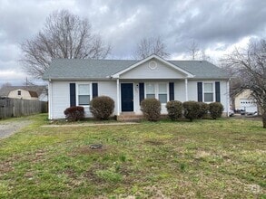 Building Photo - 584 Bridgette Dr