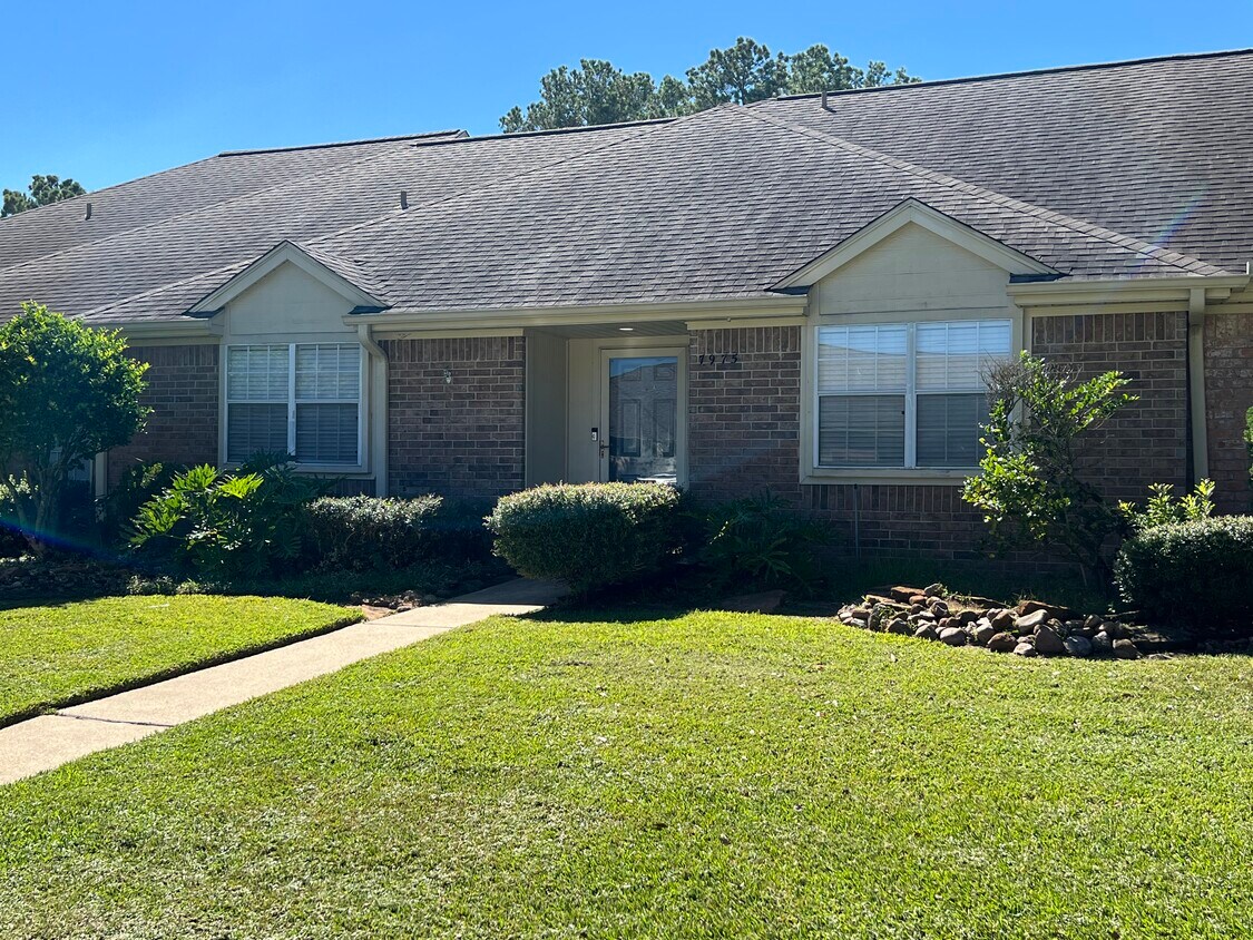 7975 Pecan Dr, Beaumont, TX 77713 House Rental in Beaumont, TX