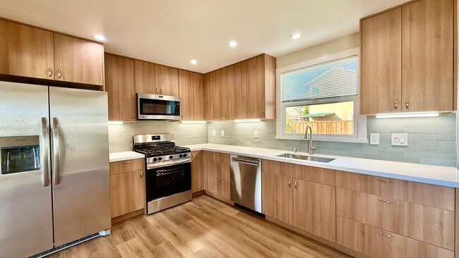 Foto del edificio - 1319 Hubbard Ave