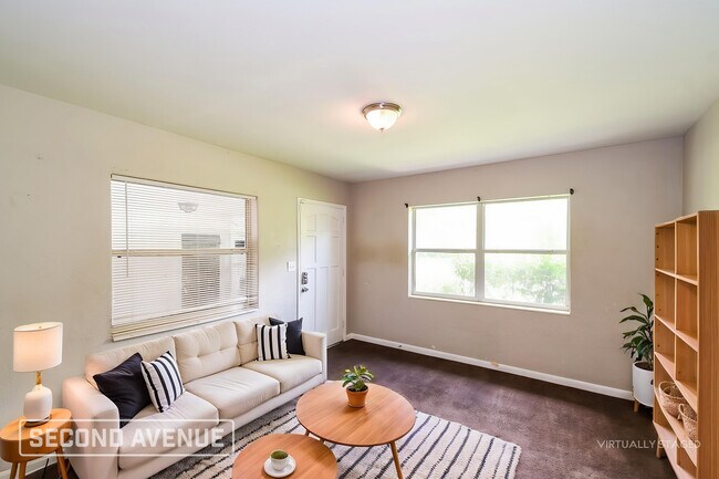 Foto del edificio - 1544 Breton Rd