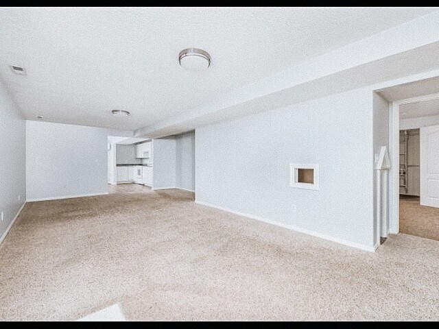 Building Photo - 902 E 1340 N