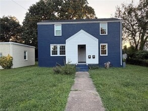 Building Photo - 3145 Hyde Cir